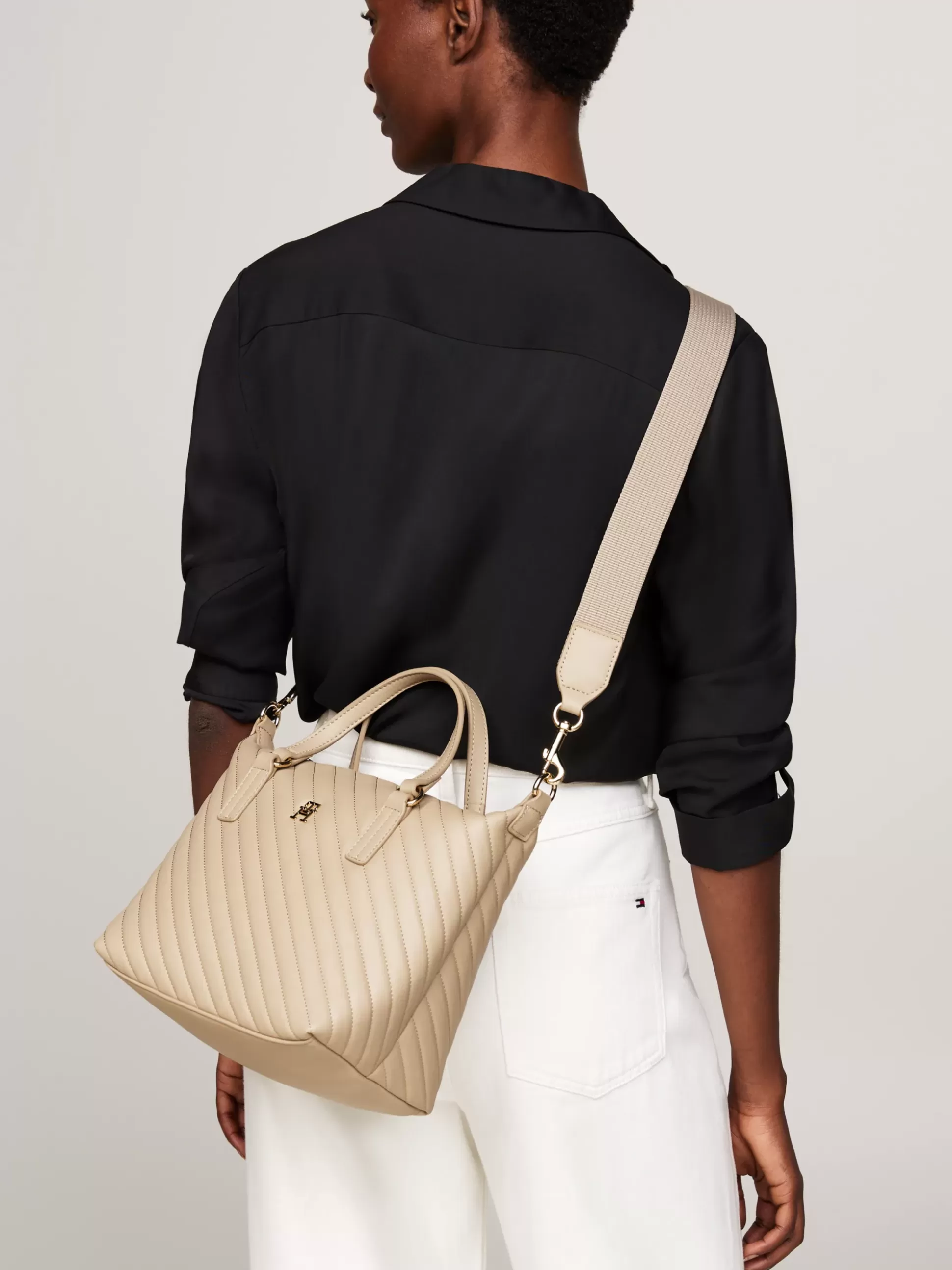 Tommy Hilfiger Torebki Tote^Torba Typu Tote Z Przeszyciami TH Monogram